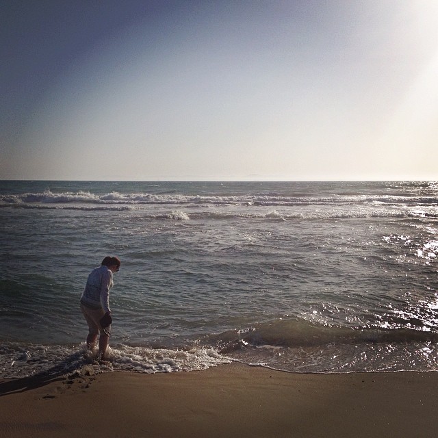 One of my loves: the ocean. Even though the water was a little bit chilly, I couldn't help strolling in the water.